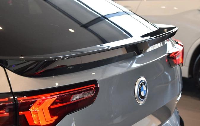 BMW iX2 cena 320900 przebieg: 5, rok produkcji 2024 z Kutno małe 704